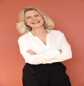 Dt. Elif Özcan Dulundu